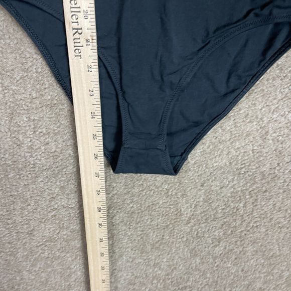 Everlane Bodysuit Top Womens Size XS Black Long Sleeve V Neck Stretch Supima NEW - Picture 6 of 9